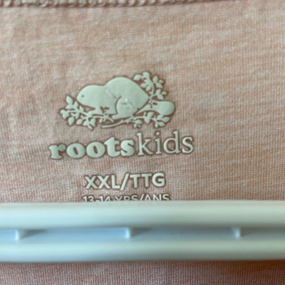 (3/$25) Pink and grey roots kids xxl age 13-14 tshirt euc - Picture 3 of 3